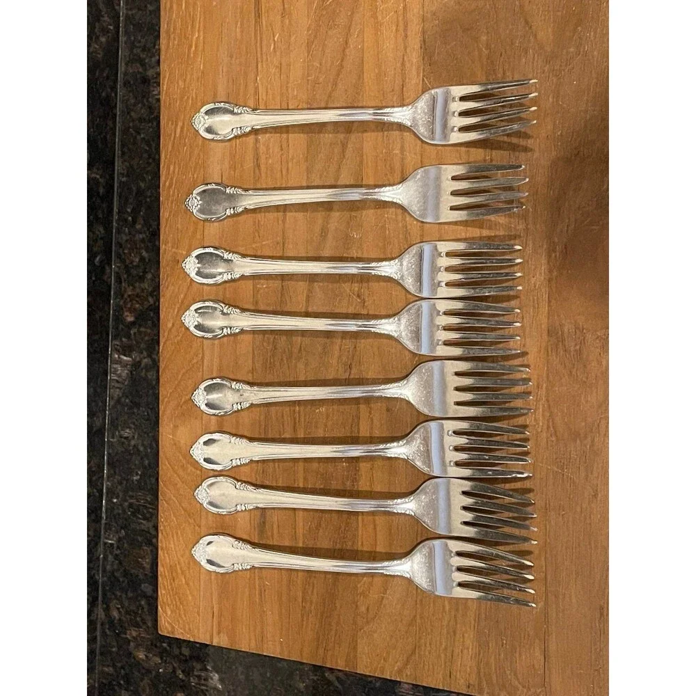 1847 Rogers Bros Remembrance Silverplate - 43-Piece Set